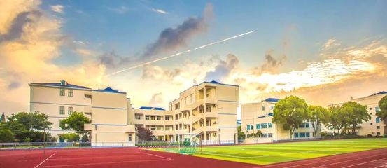 【金校園】上海市張堰中學:人文特色立校 多元發(fā)展育人