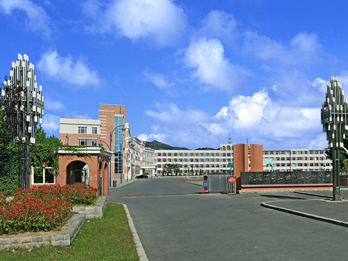 遼寧省大連理工大學(xué)附屬高級(jí)中學(xué)
