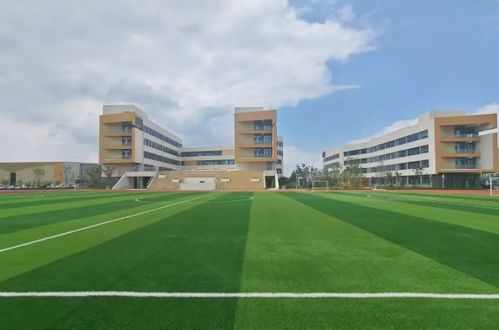 濟(jì)南起步區(qū)鵲華中學(xué)項目交付使用