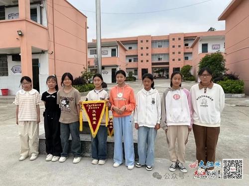 樹文明榜樣,創(chuàng)和諧校園 廬山市橫塘中學召開校園文明大評比活動 組圖
