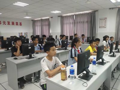 【翔學(xué)生風(fēng)采】發(fā)現(xiàn)成就 ---南翔中學(xué)YEA!創(chuàng)新創(chuàng)業(yè)“夢(mèng)想之旅”夏令營圓滿收官