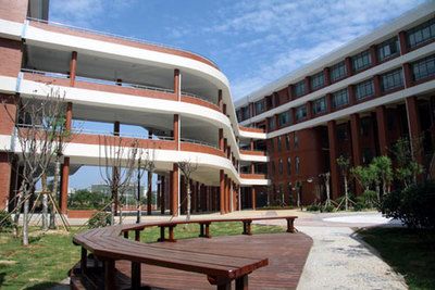 長(zhǎng)沙市長(zhǎng)雅中學(xué)校園環(huán)境 營(yíng)造育人的詩意空間